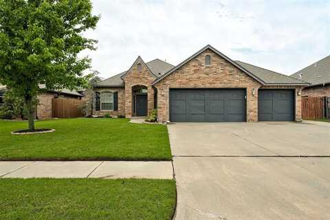 4005 Acoma Drive, Moore, OK 73160