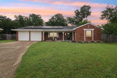 907 Pontiac Court, Arlington, TX 76013