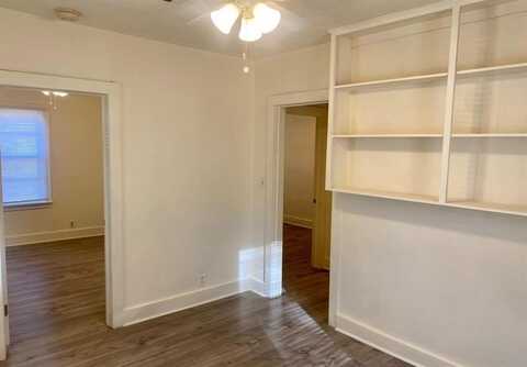 905 E Sycamore Street, Denton, TX 76205