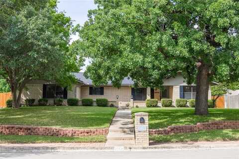 2904 Good Shepherd Drive, Brownwood, TX 76801