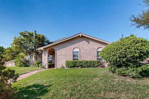 402 Los Santos Drive, Garland, TX 75043