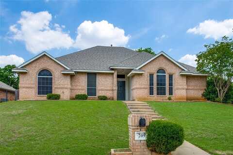 209 Blossom Lane, Hurst, TX 76053