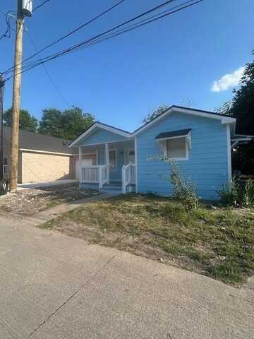 211 Henry Street, Waxahachie, TX 75165