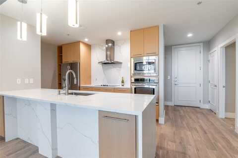 2323 N Houston Street, Dallas, TX 75219