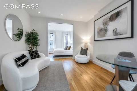 223 West 10th Street, New York, NY 10014