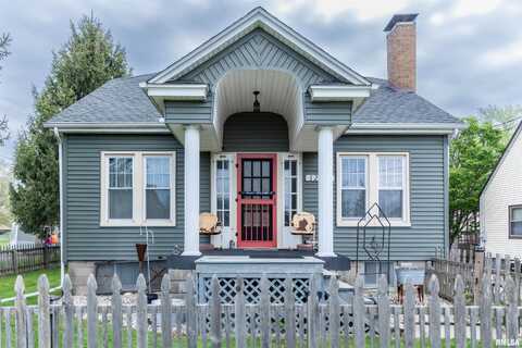 1255 N MAIN Street, Canton, IL 61520