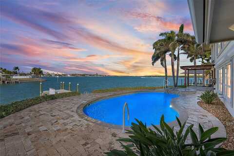 892 HARBOR ISLAND, CLEARWATER BEACH, FL 33767