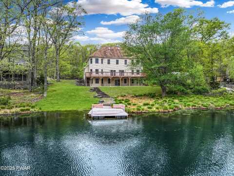 129 Lakewood Drive, Dingmans Ferry, PA 18328