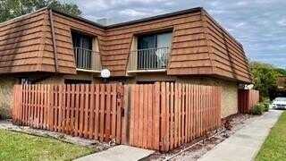 1440 N Lawnwood Cir, Unit 17A, Fort Pierce, FL 34950