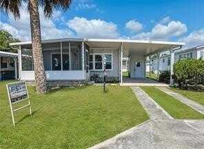 939 Laurel Circle, Barefoot Bay, FL 32976