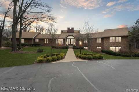10056 APPLEGATE Lane, Brighton, MI 48114