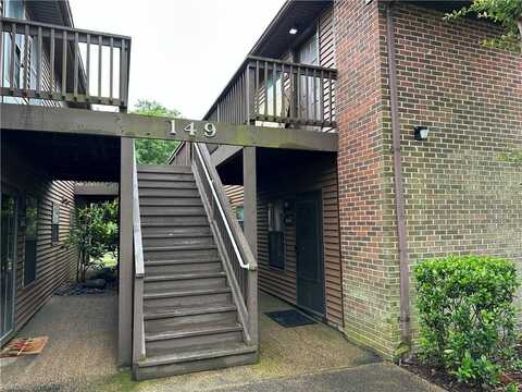 149 Windsor Castle Drive, Newport News, VA 23608