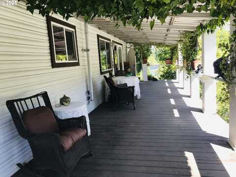 16300 SE HIGHWAY 224, Damascus, OR 97089