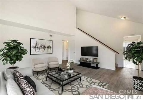 4762 Governor Dr, San Diego, CA 92122