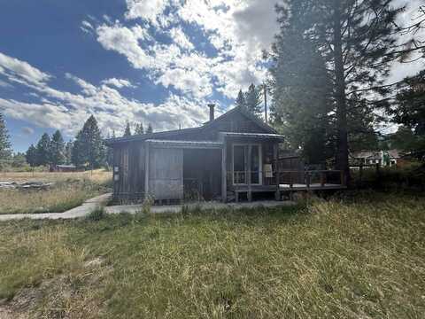 5404 N Old Stage Rd, Mount Shasta, CA 96067