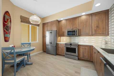 37 Harbour Isle Drive E, Fort Pierce, FL 34949