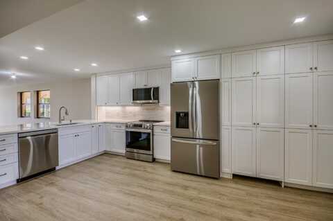 1030 Us Highway 1, North Palm Beach, FL 33408