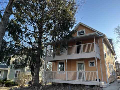 409 S Prairie Street, Stoughton, WI 53589