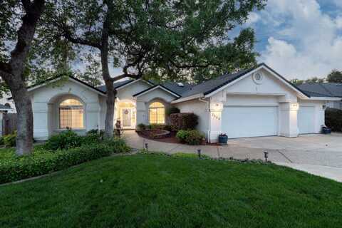 3444 Woodbury Drive, Redding, CA 96002