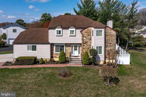 7 MARIPOSA PLACE, OLD BRIDGE, NJ 08857