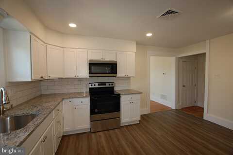 35 EAST AVENUE, WOODSTOWN, NJ 08098