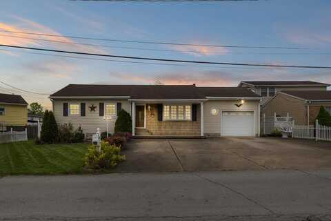 405 Baywood Avenue, Moundsville, WV 26041