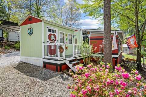 215 Newbury Circle, Westminster, SC 29693