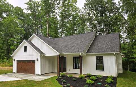 440 Hillandale Road, Liberty, SC 29657