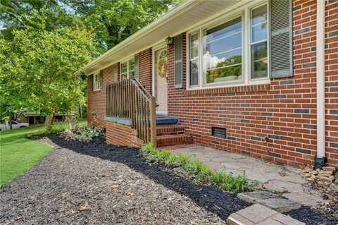 515 Wayside Circle, Seneca, SC 29678