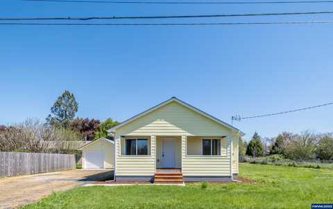 415 S 13th St, Lebanon, OR 97355