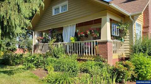 1557 Orchard Heights Rd NW, Salem, OR 97304