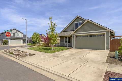 460 SE Wiens St, Dallas, OR 97338