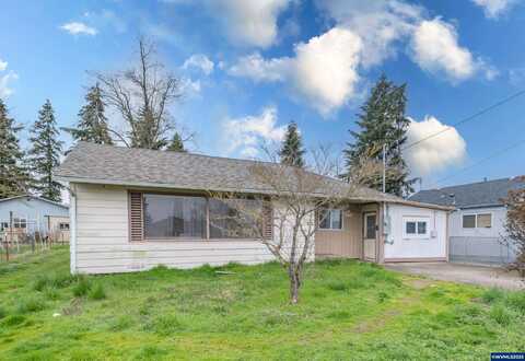 133 Hobbs St, Lebanon, OR 97355