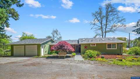 8690 Aumsville Hwy SE, Salem, OR 97317