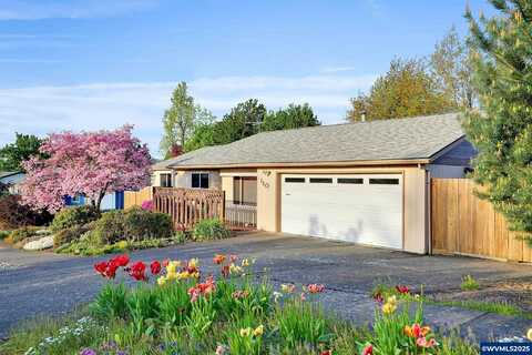 110 NW Downy Dr, Sublimity, OR 97385