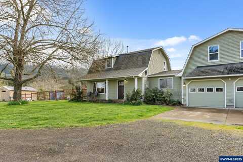 33590 Mount Tom Dr, Harrisburg, OR 97446