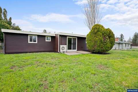 993 Christopher Wy, Lebanon, OR 97355