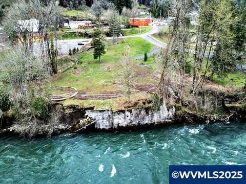 150 Santiam Pointe Lp NE, Mill City, OR 97360
