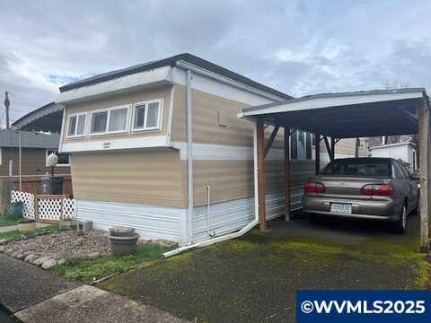 16901 SE Division St, Portland, OR 97236