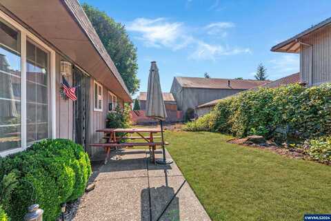 3454 Chiefs #1 Ct NE, Salem, OR 97305