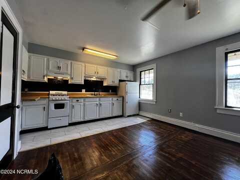 1221 Riverside Avenue, Elizabeth City, NC 27909