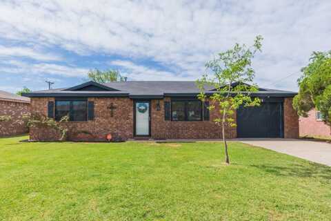 715 Thunderbird Street, Hereford, TX 79045