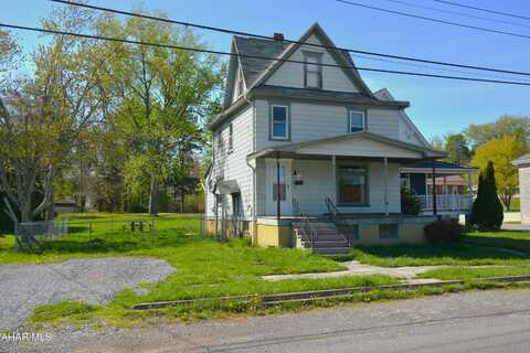 111 W 14th Avenue, Altoona, PA 16601