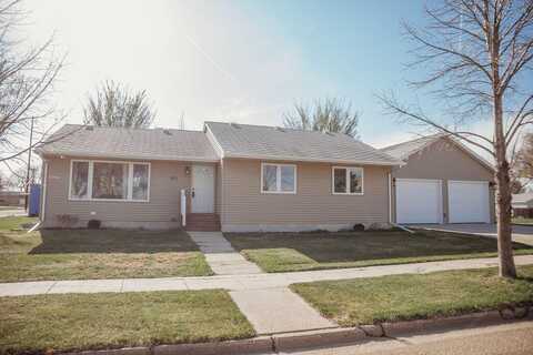 921 NE 1st Avenue, Aberdeen, SD 57401