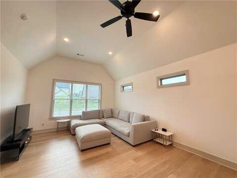 4603 SW Elderwood ST, Bentonville, AR 72713