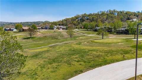 Buckskin LN, Holiday Island, AR 72631