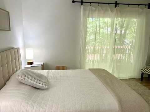 8 Barbara LN, Bella Vista, AR 72715
