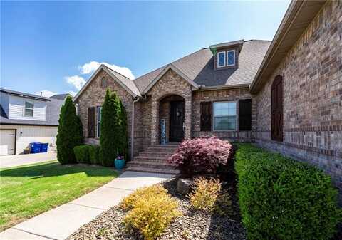 205 Saint Vincent ST, Lowell, AR 72745
