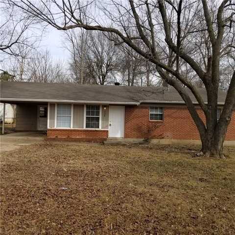 2208 Sycamore PL, Springdale, AR 72762