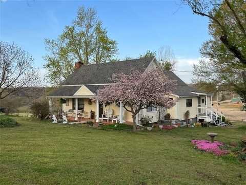 21403 Perry RD, Springdale, AR 72764